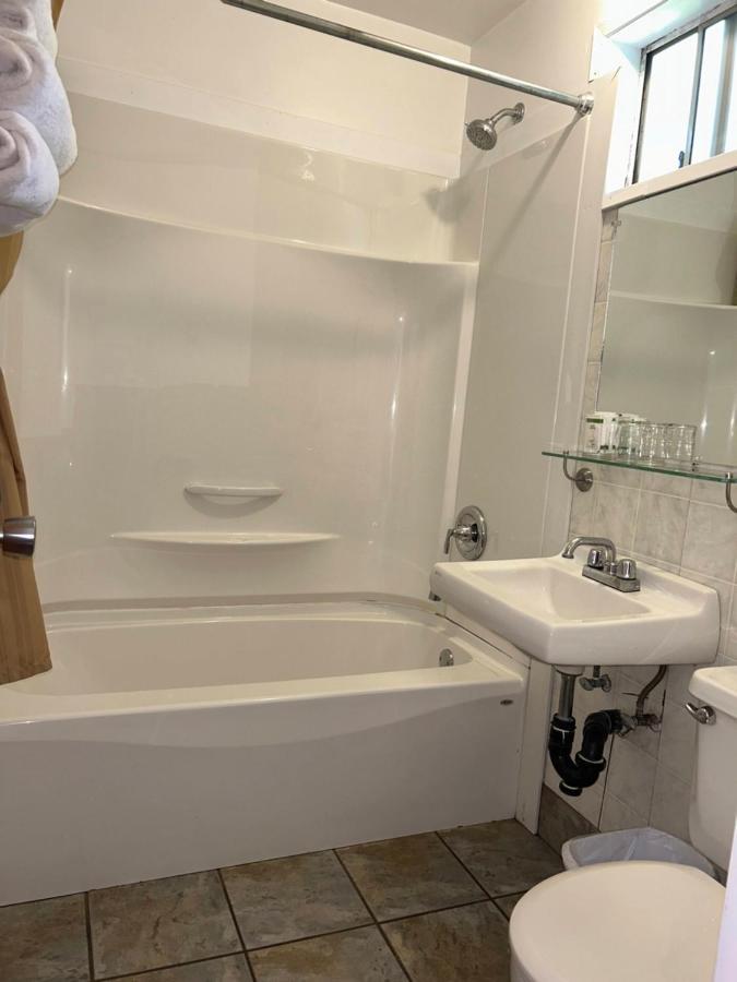 טופינו Dolphin Motel מראה חיצוני תמונה